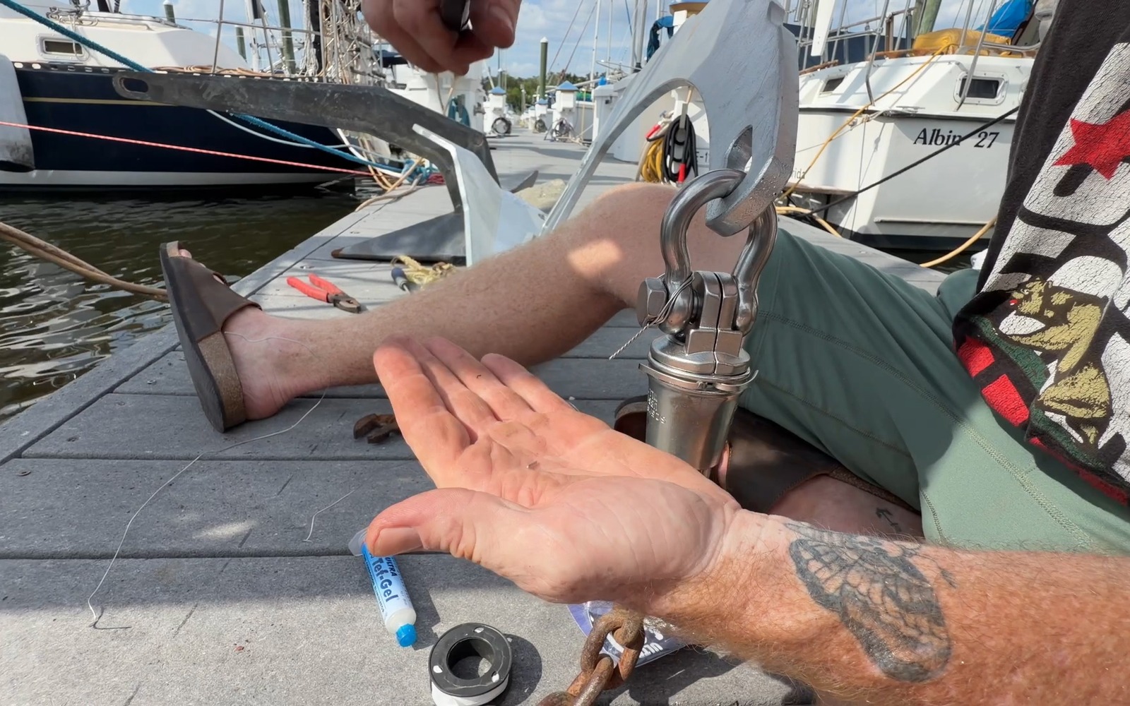 Mantus S2 swivel connecting the anchor shank to the chain